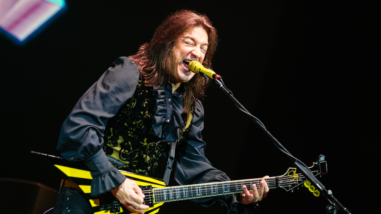 Stryper, Michael Sweet